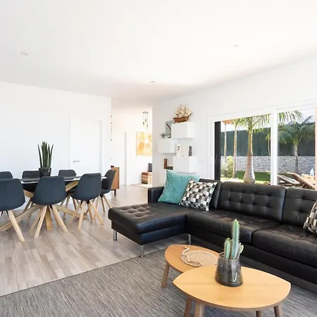 Βίλα Home2book Design Asian Sabina, Heated Pool & View