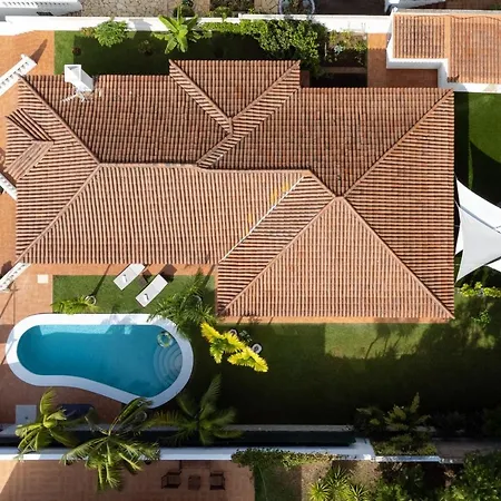 Βίλα Home2book Design Asian Sabina, Heated Pool & View